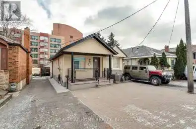 2111 Lawrence Avenue Unit# Upper Toronto (Weston) Ontario M9N1H7