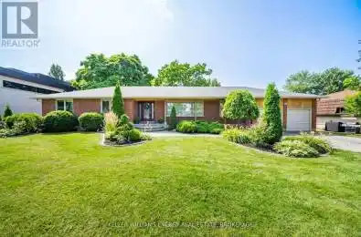 851 Swiss Heights Oshawa (Pinecrest) Ontario L1K2A9