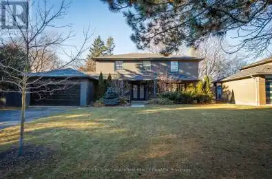 57 Sandringham Drive Toronto (Bedford Park-Nortown) Ontario M5M3G4