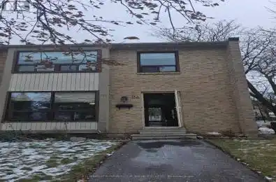 24 Guildford Crescent Brampton (Central Park) Ontario L6S3K2