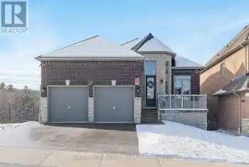 27 Muirfield Drive, Barrie (Ardagh), Ontario L4N5S4, 3 Bedrooms Bedrooms, ,2 BathroomsBathrooms,All Houses,For Sale,Muirfield,S11919862