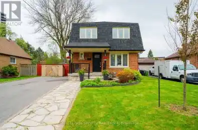 25 Parkchester Road Toronto (Brookhaven-Amesbury) Ontario M6M2S1