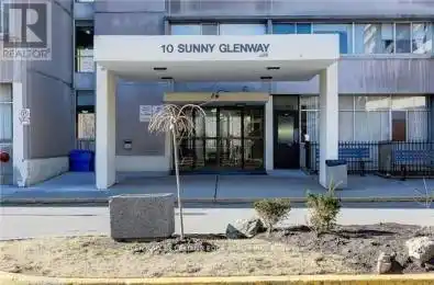 10 Sunny Glenway Unit# 1110 Toronto (Flemingdon Park) Ontario M3C2Z3