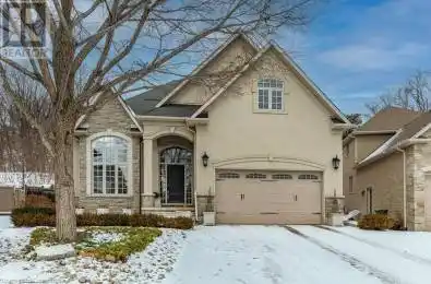 35 SWEETMAN Drive Dundas Ontario L9H7T4