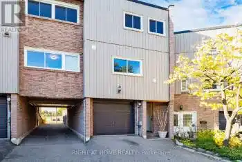 400 Bloor Street Unit# 6, Mississauga (Mississauga Valleys), Ontario L5A3M8, 5 Bedrooms Bedrooms, ,2 BathroomsBathrooms,All Houses,For Sale,Bloor,W11938313