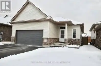 11 Berkshire Drive St. Catharines (444 - Carlton/Bunting) Ontario L2M0