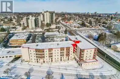 301 WESTMOUNT Road Unit# 2 Kitchener Ontario N2M1S3