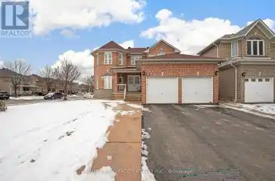 2 Giza Crescent Brampton (Sandringham-Wellington) Ontario L6R2R3