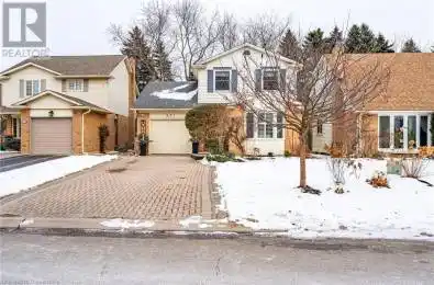 371 KNIGHTSBRIDGE Crescent Ancaster Ontario L9G3S4