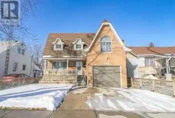 386 Navy Street, Welland (773 - Lincoln/Crowland), Ontario L3B4Y4, 6 Bedrooms Bedrooms, ,3 BathroomsBathrooms,All Houses,For Sale,Navy,X11944046