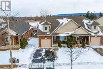 4003 Ashby Drive, Lincoln (982 - Beamsville), Ontario L0R1B9, 2 Bedrooms Bedrooms, ,2 BathroomsBathrooms,All Houses,For Sale,Ashby,X11943291