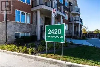 2420 BARONWOOD Drive Unit# 42-02, Oakville (1019 - WM Westmount), Ontario L6M0J7, 2 Bedrooms Bedrooms, ,3 BathroomsBathrooms,All Houses,For Sale,BARONWOOD,W11947288