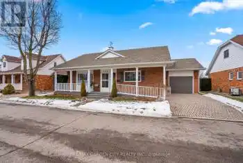 3510 Heritage Lane, Lincoln, Ontario L0R 2C0, 2 Bedrooms Bedrooms, 5 Rooms Rooms,3 BathroomsBathrooms,All Houses,Sold,Heritage,X11948152