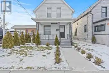 4475 First Avenue, Niagara Falls (210 - Downtown), Ontario L2E4G1, 3 Bedrooms Bedrooms, ,2 BathroomsBathrooms,All Houses,For Sale,First,X11948579