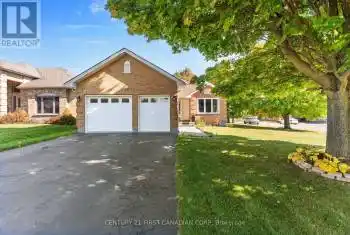 38 St. Michael's Street, Norfolk (Delhi), Ontario N4B3C8, 3 Bedrooms Bedrooms, ,2 BathroomsBathrooms,All Houses,For Sale,St. Michael's,X11951001