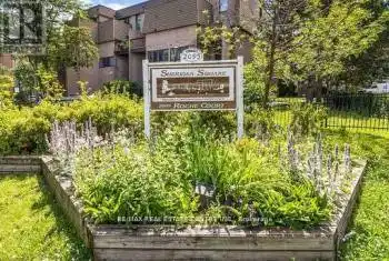 2095 Roche Court Unit# 124, Mississauga (Sheridan), Ontario L5K2C8, 3 Bedrooms Bedrooms, ,2 BathroomsBathrooms,All Houses,For Sale,Roche,W11953699