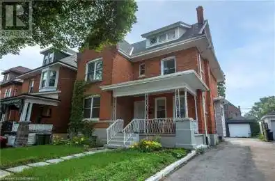 49 FAIRLEIGH Avenue Hamilton Ontario L8M2K1