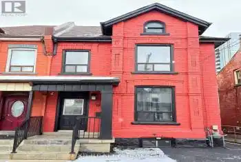 170 Ray Street, Hamilton (Strathcona), Ontario L8R2Y2, 3 Bedrooms Bedrooms, ,2 BathroomsBathrooms,All Houses,For Rent,Ray,X11957624