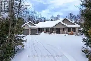 40 Pine Forest Drive, South Bruce Peninsula, Ontario N0H2G0, 6 Bedrooms Bedrooms, ,3 BathroomsBathrooms,All Houses,For Sale,Pine Forest,X11958309