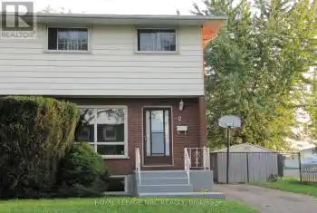 2 Black Knight Road, St. Catharines (443 - Lakeport), Ontario L2N3C1, 3 Bedrooms Bedrooms, ,2 BathroomsBathrooms,All Houses,For Sale,Black Knight,X11958431