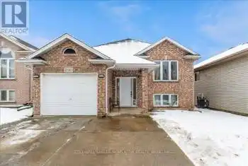 250 St Lawrence Drive, Welland (767 - N. Welland), Ontario L3C7H6, 5 Bedrooms Bedrooms, ,2 BathroomsBathrooms,All Houses,For Sale,St Lawrence,X11959610