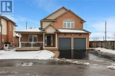 9 VIDAL Court Grimsby Ontario L3M5R8