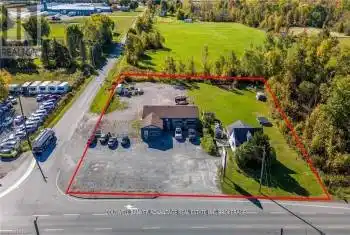 802 Highway 20, Pelham (664 - Fenwick), Ontario L0S1C0, 4 Bedrooms Bedrooms, ,1 BathroomBathrooms,All Houses,For Sale,Highway 20,X11960191