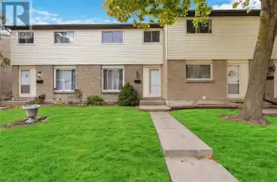 215 TRUDEAU Drive Unit# 26 Sarnia Ontario N7S4T5