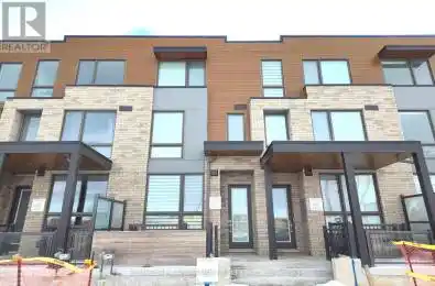 8 Deep Roots Terrace Toronto (Englemount-Lawrence) Ontario M6A2M3