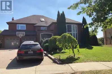 5883 Riverside Place Mississauga (East Credit) Ontario L5M4X4