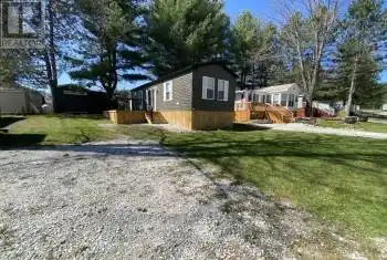 1082 Shamrock Marina Road Unit# 65, Gravenhurst (Morriston), Ontario P0E1N0, 3 Bedrooms Bedrooms, ,1 BathroomBathrooms,Commercial,For Sale,Shamrock Marina,X11928716