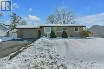 34 Asbury Road, Loyalist (Amherstview), Ontario K7N1J7, 3 Bedrooms Bedrooms, ,2 BathroomsBathrooms,All Houses,For Sale,Asbury,X11972781