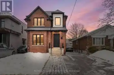 23 Roblin Avenue Toronto (East York) Ontario M4C3P7