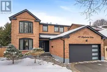 20 Maplewood Drive, Whitby (Blue Grass Meadows), Ontario L1N7C4, 6 Bedrooms Bedrooms, ,4 BathroomsBathrooms,All Houses,For Sale,Maplewood,E11972895