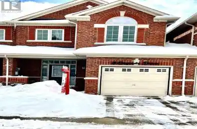 8 Osgoode Drive Brampton (Bram East) Ontario L6P2Z4