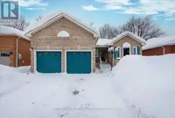 107 Brown Street, Barrie (Ardagh), Ontario L4N7V6, 3 Bedrooms Bedrooms, ,3 BathroomsBathrooms,All Houses,For Sale,Brown,S11978584