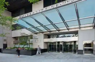 393 University Avenue Unit# 106 Toronto C01 Ontario M5G 2J5