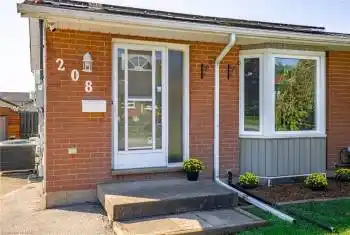 Welcome to 208 Commercial Street!