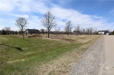 LT 32 PL 1084 IRACE Drive Augusta Ontario K6V 5T1