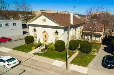 16-18 Mosley Street Aurora Ontario L4G 1G6