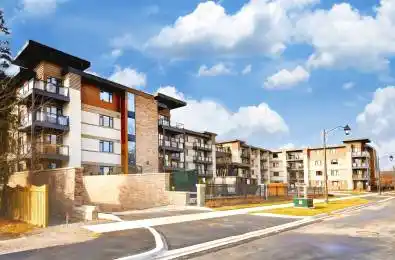 128 Garden Drive Unit# 207 Oakville Ontario L6K 0H7