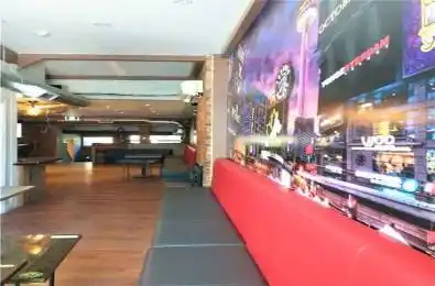 529 Yonge Street Unit# 2nd Fl Toronto C08 Ontario M4Y 1Y5