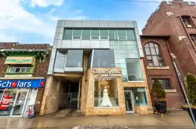 304 Danforth Avenue Unit# 3rd Floor Front Toronto E03 Ontario M4K 1N6