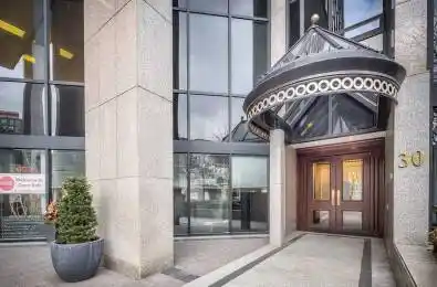 30 Wellington Street Unit# 2202 Toronto C08 Ontario M5E 1S3