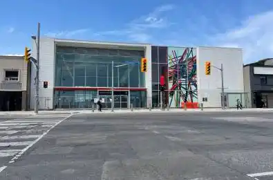 1590 Eglinton Avenue Toronto W04 Ontario M6E 2G8