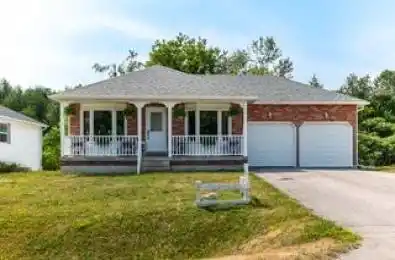 32 Champlain Boulevard Kawartha Lakes Ontario K9V 4R1