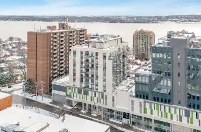 111 Worsley Street Unit# GPH5 Barrie Ontario L4M 0J5