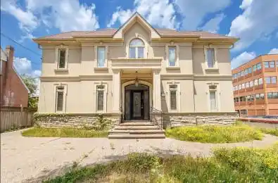 10 Bainbridge Avenue Toronto C06 Ontario M3H 2J7
