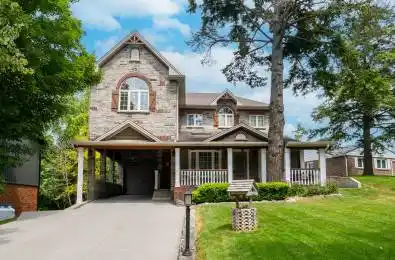 124 Elmpine Trail King Ontario L7B 1K4