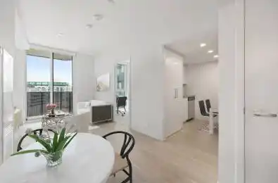 30 Tretti Way Unit# 824 Toronto C06 Ontario M3H 0E3